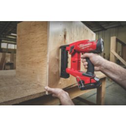 Milwaukee M18FNCS18GS-0X 9.5mm 18V Li-Ion RedLithium Brushless Second Fix Cordless Nail Gun - Bare