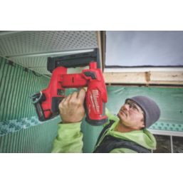 Milwaukee M18FNCS18GS-0X 9.5mm 18V Li-Ion RedLithium Brushless Second Fix Cordless Nail Gun - Bare