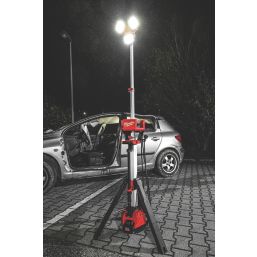 Milwaukee M18 HOSALC-552B 2.2m 18V 2 x 5.5Ah Li-Ion RedLithium High Output Cordless Trueview Stand Area Light