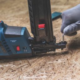 Bosch Expert EXTH18V-50M 11.3mm 18V Li-Ion AMPShare Brushless Medium Crown Cordless Stapler - Bare