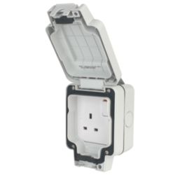 Hager Sollysta WXPSS81 IP66 13A 1-Gang 2P+E Weatherproof Outdoor Switched Socket
