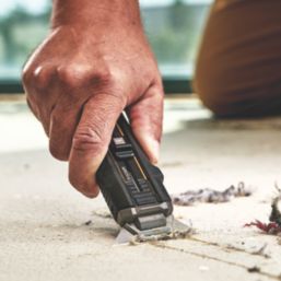 Toughbuilt TB-H4S5-01-R   Retractable Utility Knife