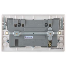 British General 800 Series 13A 2-Gang SP Switched Socket + 3.1A 15.5W 2-Outlet Type A USB Charger White