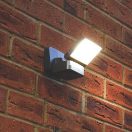 Brackenheath iSpot Swivel Outdoor LED Floodlight Black 8W 1050lm