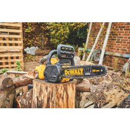 DEWALT DCM565P1-GB 18V 1 x 5.0Ah Li-Ion XR Brushless Cordless 30cm Chainsaw