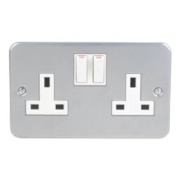 Essentials   13A 2-Gang SP Switched Metal Clad Socket  with White Inserts