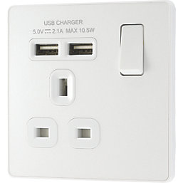 British General Evolve 13A 1-Gang SP Switched Socket + 2.1A 10.5W 2-Outlet Type A USB Charger Pearlescent White with White Inserts