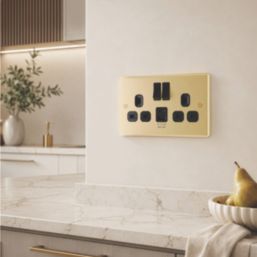 LAP  13A 2-Gang SP Switched Socket + 2.4A 12W 2-Outlet Type A & C USB Charger Satin Brass with Black Inserts