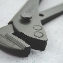 Faithfull FAIPWLA7 Lever Action Pipe Wrench 1mm-42mm