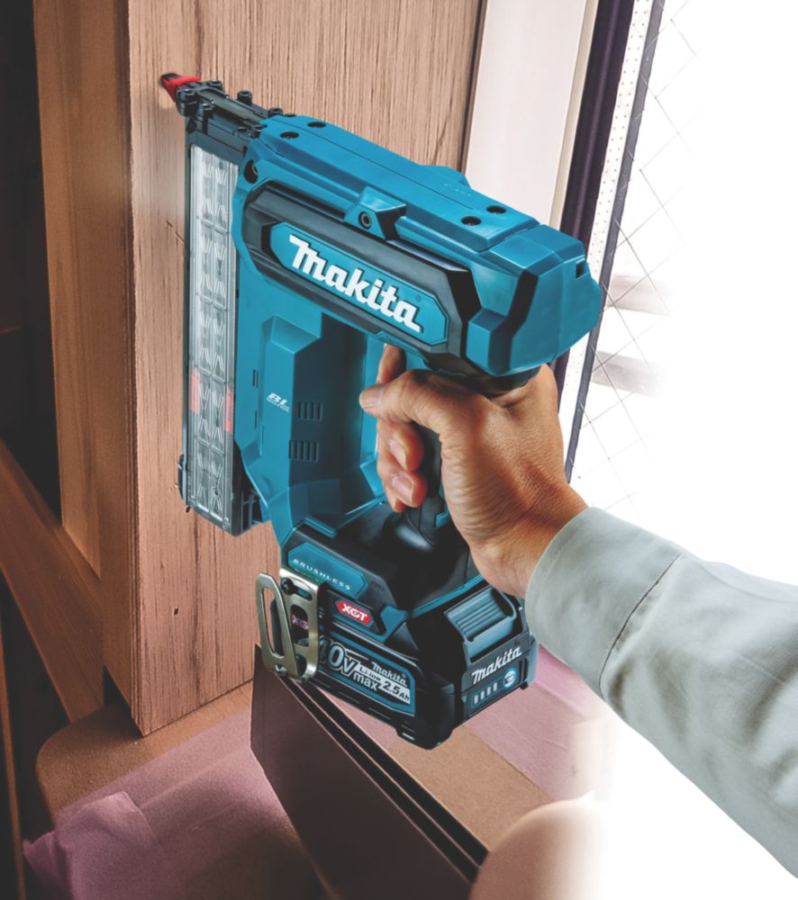 Makita FN001GZ02 40mm 40V Li Ion XGT Brushless First Fix Cordless