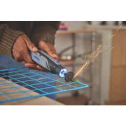 Dremel 8150 7.2V 1 x 2.0Ah Li-Ion  Brushless Cordless Multi-Tool with Accessories 21 Piece Set