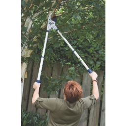 Spear & jackson razorsharp deals telescopic tree pruner