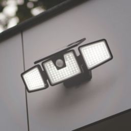 Lutec Briti Outdoor LED Solar-Powered Floodlight With PIR Sensor Black 750lm