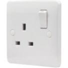Vimark Pro 13A 1-Gang SP Switched Plug Socket White