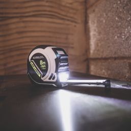 Komelon LED Light 8m Tape Measure