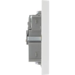 British General 900 Series 13A 2-Gang SP Switched Smart Socket White