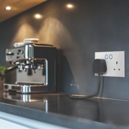 British General 900 Series 13A 2-Gang SP Switched Smart Socket White