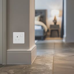 British General 800 Series 13A 1-Gang DP Switched Socket White
