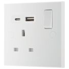 British General 900 Series 13A 1-Gang SP Switched Socket + 3A 18W 2-Outlet Type A & C USB Charger White