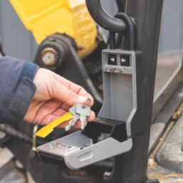 Master Lock Weatherproof Combination 5480 Portable Lock Box with Shackle