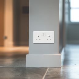 British General 800 Series 13A 2-Gang SP Switched Socket White