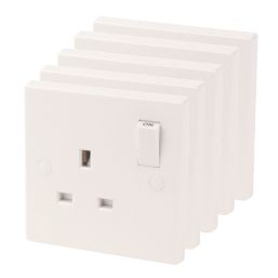 Essentials  13A 1-Gang SP Switched Plug Sockets White   5 Pack