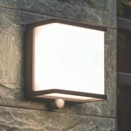 Lutec Doblo Outdoor LED Solar Wall Light With PIR Sensor Dark Grey 1000lm