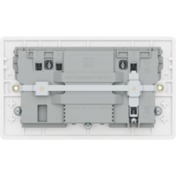 British General 800 Series 13A 2-Gang SP Switched Socket + 3.25A 22W 2-Outlet Type C USB Charger White