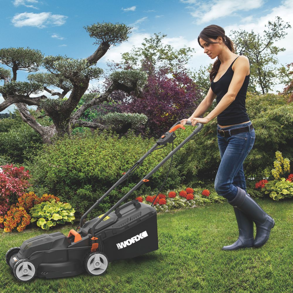 Worx WG713E 1200W 34cm Push Lawn Mower 230 240V Screwfix