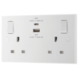 British General 900 Series 13A 2-Gang SP Switched Socket + 3A 45W 2-Outlet Type A & C USB Charger White