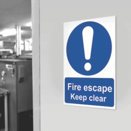 Essentials  Non Photoluminescent "Fire Escape Keep Clear" Sign 210mm x 148mm