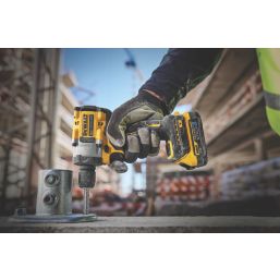 DEWALT Blue-Tip Fire Rated Flange Self Tapping Screw Bolts 16mm x 150mm 10 Pack