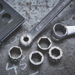 C.K Damaged Nut Rescue Set 10 Pieces