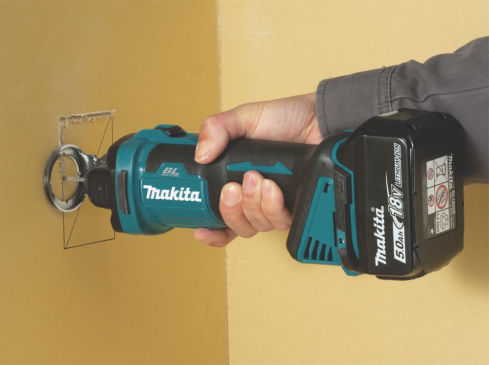 Makita DTM52Z 18V Li-Ion LXT Brushless Cordless Multi-Tool - Bare - Screwfix