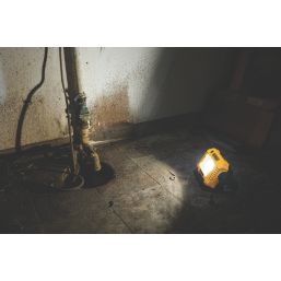 DEWALT DCL077-XJ 18V Li-Ion XR Cordless Work Light - Bare