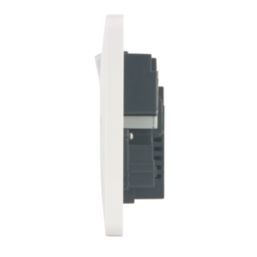 Hager Sollysta WMSS82-USBAC 13A 2-Gang 2P+E Switched Socket + 3.1A 15.5W 2-Outlet Type A & C USB Charger White