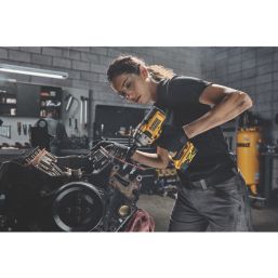 DEWALT DCF892N-XJ 18V Li-Ion XR Brushless Cordless M24 Detent Pin Ultra-Compact Impact Wrench - Bare