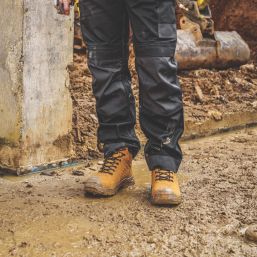 DEWALT Mentor Size 6  Honey Waterproof Steel Toe Cap Safety Boots