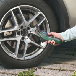 Bosch Easy Pump Digital Air Compressor