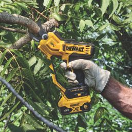 DEWALT DCMPP568N-XJ 18V Li-Ion XR Cordless Bypass Powered Secateurs - Bare