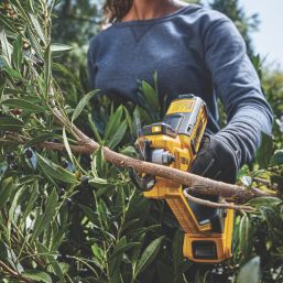 DEWALT DCMPP568N-XJ 18V Li-Ion XR Cordless Bypass Powered Secateurs - Bare