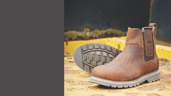 Save 15% on selected Dealer Boots