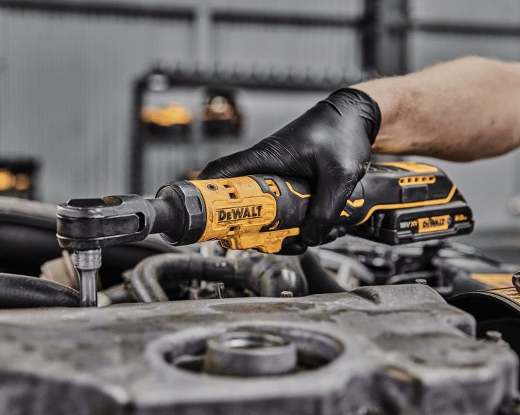 View All DEWALT 18V Impact Drivers & Wrenches