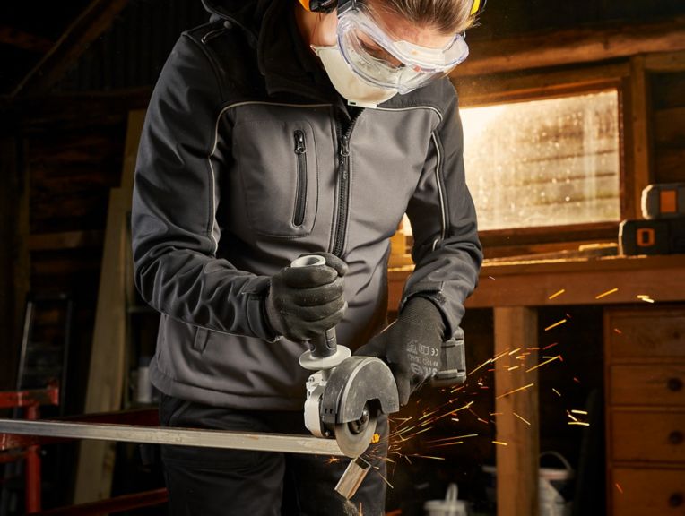 Titan 18V Angle Grinders